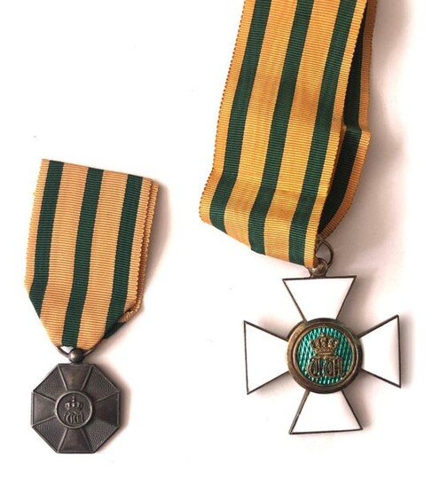LUXEMBOURG ORDER OF THE CROWN OF CHENE, created in 1841.
