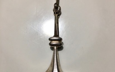 Lapponia: A necklace of sterling silver. L. app. 41.5 cm. Weight app. 12 g. Circa 1980s.
