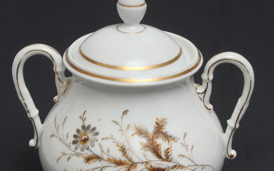 Large porcelain sugar bowl Porcelain, gilding, hand painting. 13x17.5 cm. With a defect