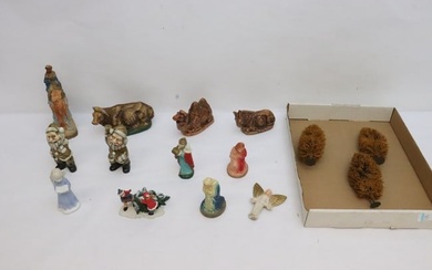 Lot of Christmas nativity set items