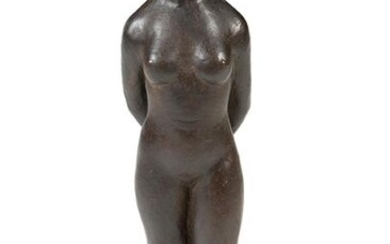 MANOLO HUGUÉ (Barcelona 1872-Caldas de Montbui 1945) "Nude" Bronze patinated on wooden base Signed Measurements: 31,3 x 10,5 x 8,5 (without base); 34,8 x 12,3 x 10,7 cm. (with base) Exit: 1.300uros. (216.302 Ptas.)