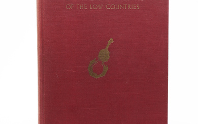 MUSIC. MAX MÖLLER'S BOOK ON THE VIOLIN-MAKERS OF THE LOW COUNTRIES (BELGIUM AND HOLLAND) 1955 ILLUSTRATED WITH 57 PLATES.