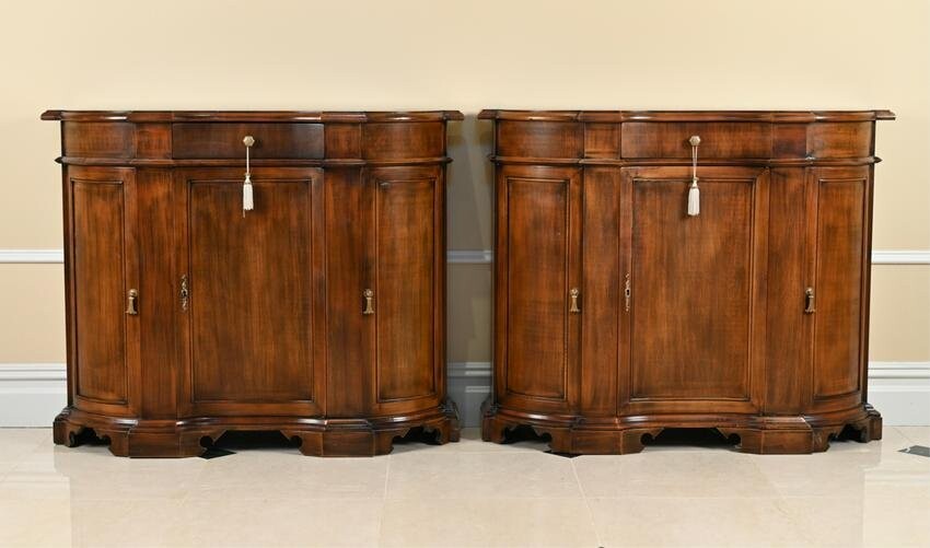 PAIR OF ITALIAN CONSOLE CABINETS