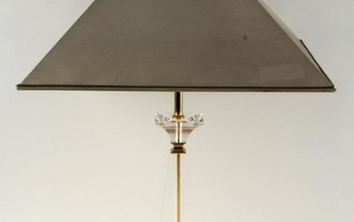 PYRAMID FORM LUCITE TABLE LAMP WITH SHADE C.1975