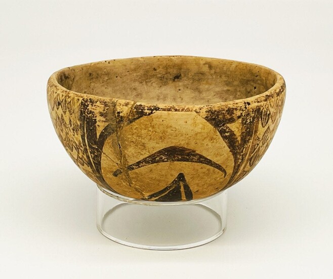 Pre-columbian Nariño Bi-chrome Pottery Bowl