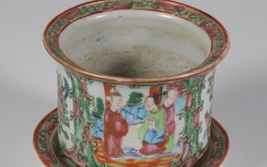 Rare Miniature Rose Medallion Cache Pot and Underplate, 19th Century