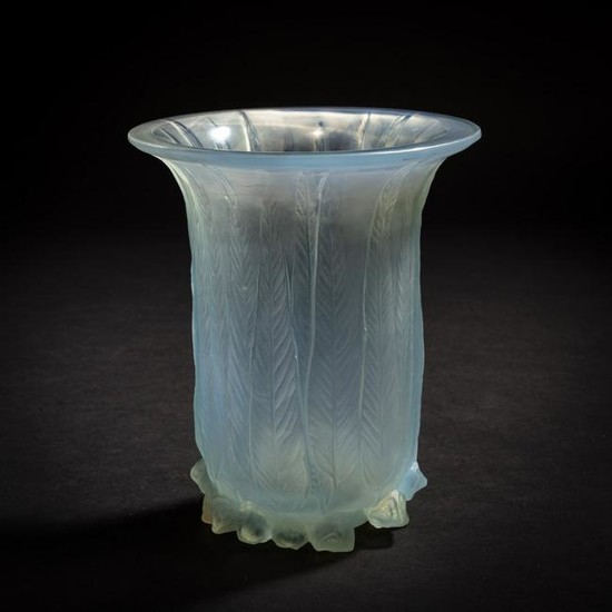 René Lalique, 'Eucalyptus' vase, 1925