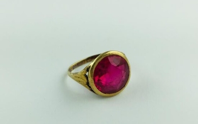 Ring in 18 K yellow gold