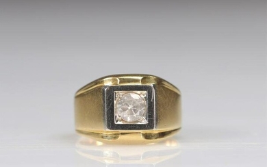 Signet ring in gold (18k) and stone (16.2gr)