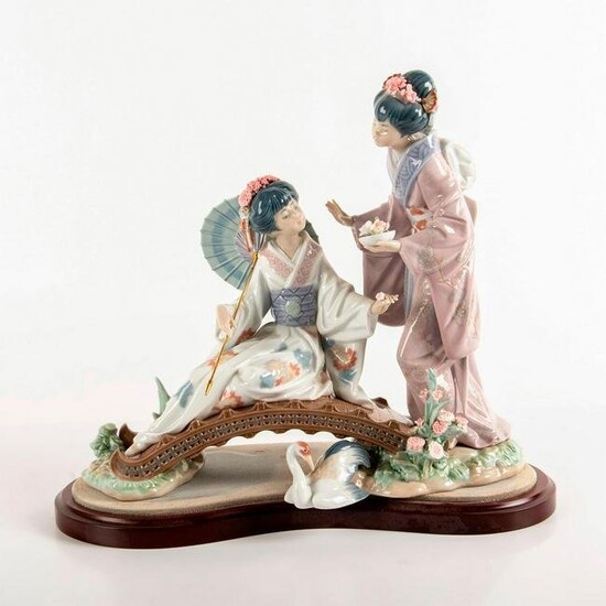 Springtime in Japan 1001445 - Lladro Porcelain Figurine