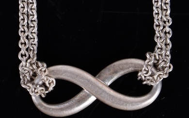 TIFFANY & CO. STERLING SILVER INFINITY NECKLACE