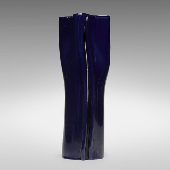 Toni Zuccheri, Scolpito vase, model 717