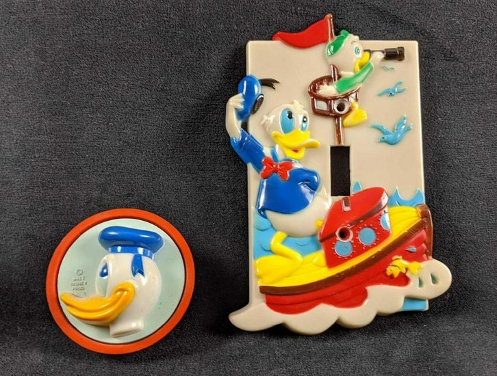 Vintage Disney Donald Duck Outlet Cover And Light