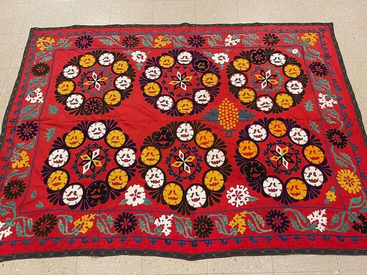 Vintage Suzani Embroidery 5'0'' X 6'10''