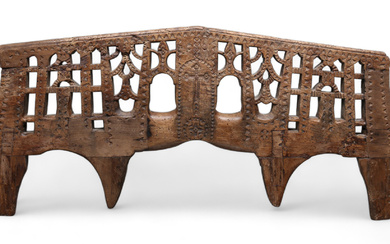 Yoke from the North of Spain in carved wood, 19th Century.