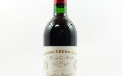 1 bouteille CHÂTEAU CHEVAL BLANC 1992 1er GCC (A) Saint Emilion (base goulot, étiquette fanée)...