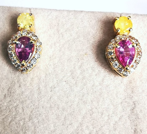 14 kt. Yellow gold - Earrings - 0.72 ct Sapphire - Diamonds