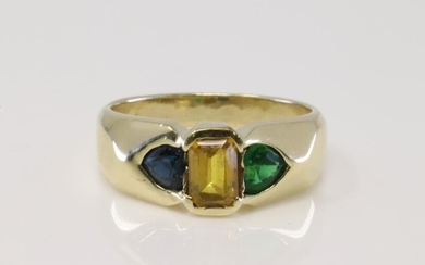 14Kt Yellow Gold Muti-Stone Ring.
