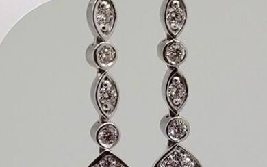 18 kt. White gold - Earrings - 3.03 ct Sapphire - Diamonds