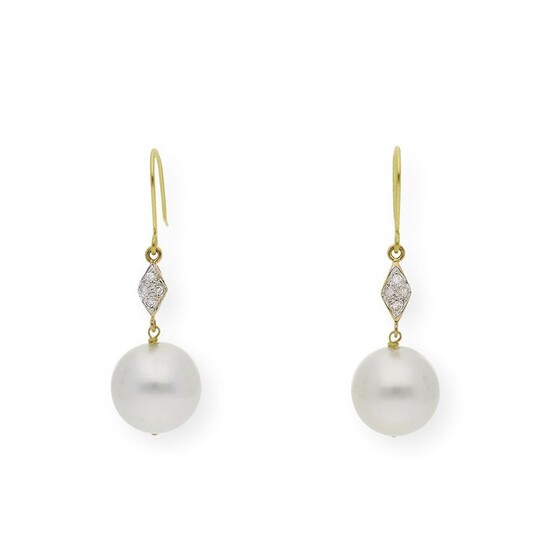 18 kt. Yellow gold - Earrings - 0.20 ct Diamonds - Pearls, 11.00mm South Sea Pearls