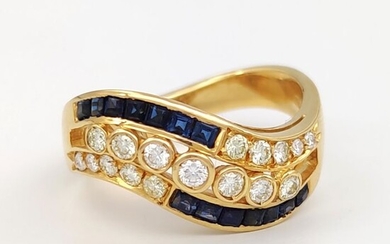 18 kt. Yellow gold - Ring - 0.57 ct Diamonds - Ct 0.42 Sapphires