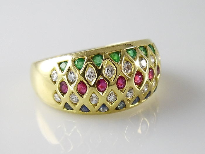 18 kt. Yellow gold - Ring - Diamonds, Emeralds, Rubys, Sapphires