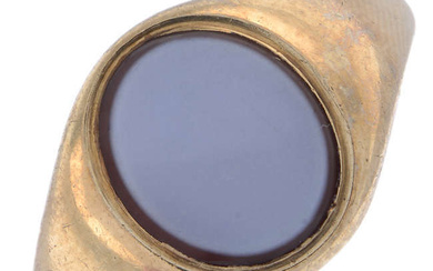1960s 9ct gold sardonyx signet ring