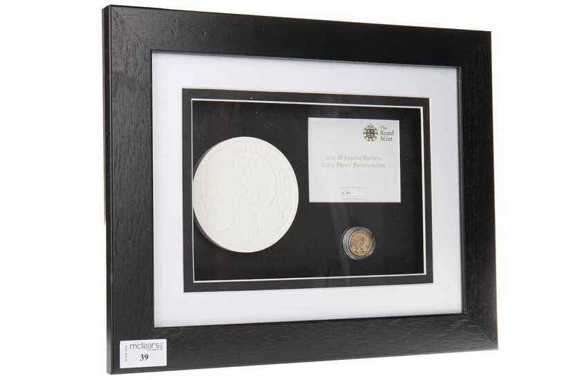 A THE ROYAL MINT 2010 £1 LIMITED EDITION GOLD PROOF PRESENTATION