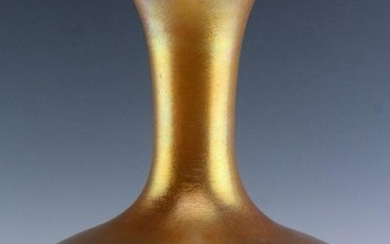 Durand American Art Glass Gold Lusterware 12" Vase