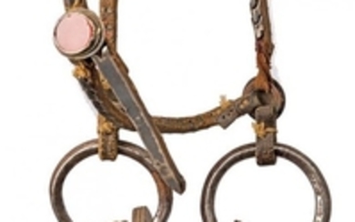 A SNAFFLE BIT WITH BRIDLE E REINS