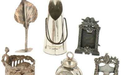 (7) Delig lot miniaturen zilver.