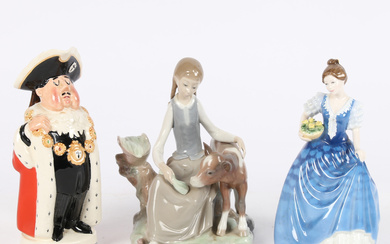 A BESWICK 'WORTHINGTONS' ADVERTISING WATER JUG, A LLADRO FIGURE GROUP AND A ROYAL DOULTON FIGURINE 'HELEN' (3).