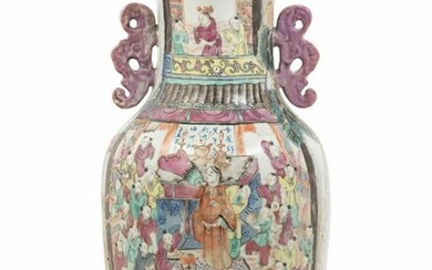 A Chinese Export Famille Rose Porcelain Vase