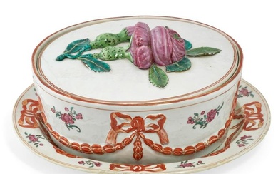 A Chinese Export Famille Rose porcelain tureen