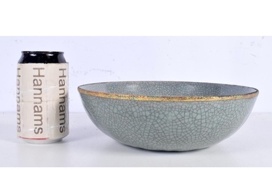 A Chinese Porcelain Crackle glazed Celadon bowl decorative w...