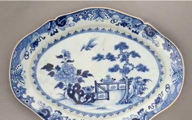 A Chinese blue and white dish, 18th / early 19th c, painted ...