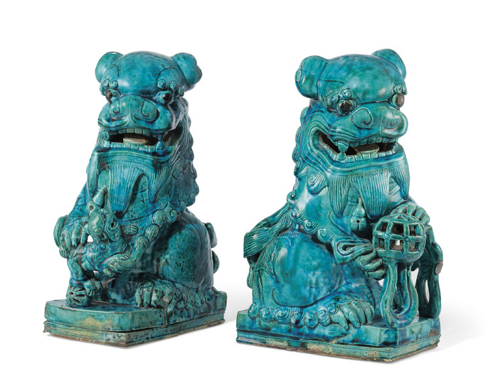 A PAIR OF CHINESE TURQUOISE-GLAZED BUDDHIST LIONS, 18TH/19TH CENTURY