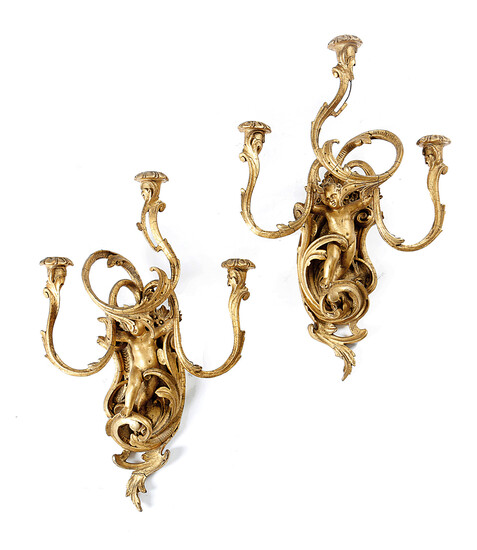 A PAIR OF VICTORIAN GILTWOOD AND COMPOSITION WALL SCONCES IN ROCOCO STYLE