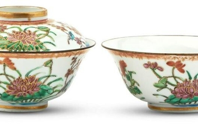 A Pair of Chinese Enameled Porcelain Bowls