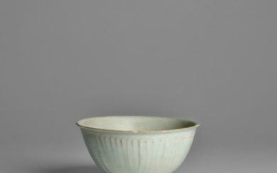 A RARE SILVER-FORM YINGQING FOOTED BOWL Southern Song dynasty (1127-1279)...