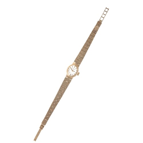A ROTARY 9CT GOLD LADY'S BRACELET WATCH with manual wind mo...