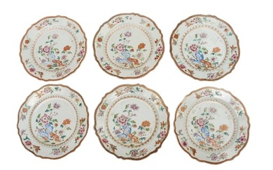 A SET OF SIX CHINESE FAMILLE ROSE PORCELAIN PLATES, QIANLONG PERIOD, CIRCA 1760