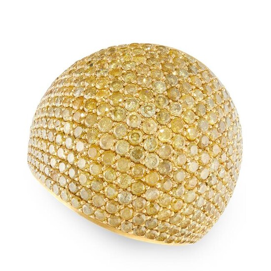 A YELLOW DIAMOND BOMBE RING in 18ct yellow gold, pave