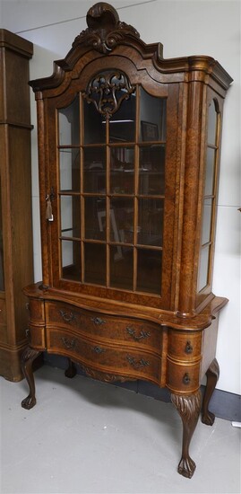 (-), A one-door display cabinet, Louis XV style,...