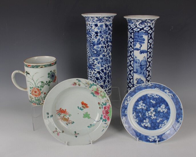 A small group of Chinese porcelain, Kangxi period and later, comprising a blue and white plate, Kang