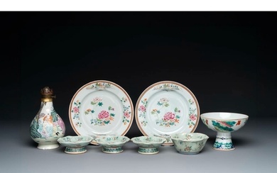 A varied collection of eight pieces of Chinese famille rose ...