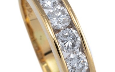AN 18CT GOLD FIVE STONE DIAMOND RING; set across the top with 5 round brilliant cut diamonds totalling approx. 1.00ct, size P, wt. 4...