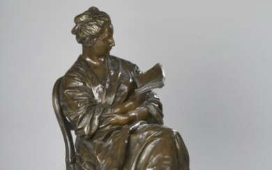 Aimé-Jules DALOU (1838-1902) La liseuse Modèle créé en 1877. Bronze à patine brun clair. Signé...