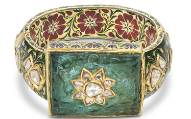An emerald and diamond-set enamelled gold bangle North India, 19th/...