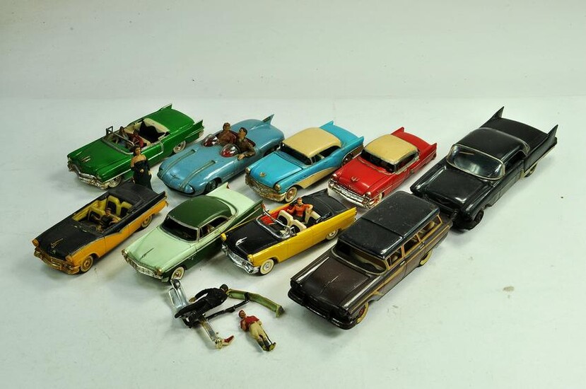 An interesting assortment of assembled Plastic Model